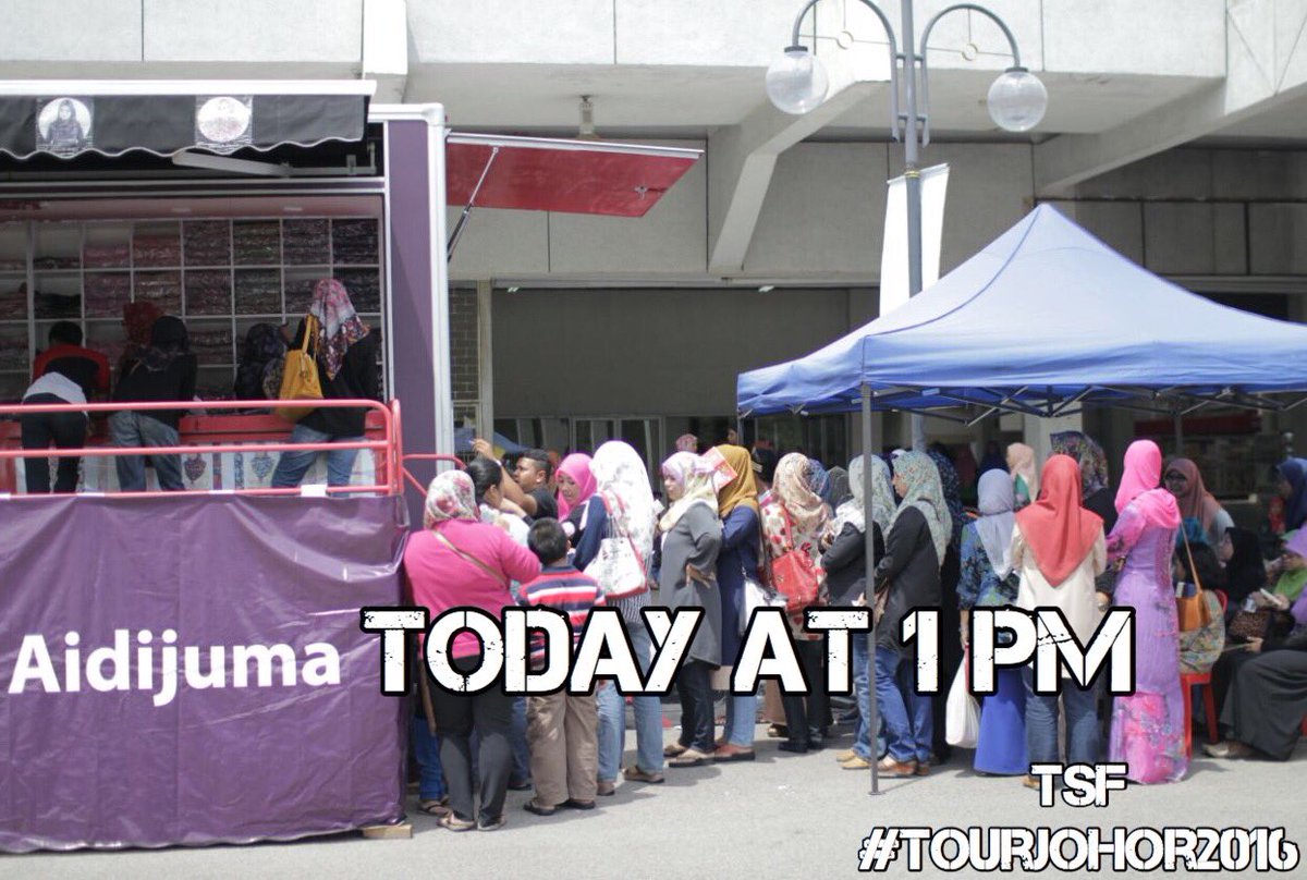 teratakfest's tweet photo. @BuletinJohore Grab bawal by @aidijuma today
📍TERATAK STREET FEST2.0
📆28 MAY 2016
⏰1PM
Dont miss and regret! 😘 https://t.co/Lt7FsXkDs4