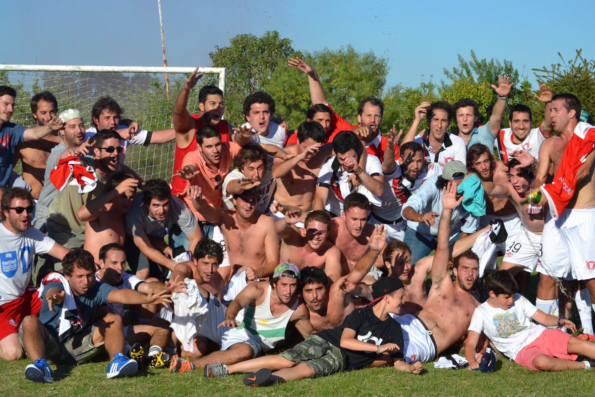 Sábado de Final de Champions y de <a href="/rgbullsoficial/">Roque Graseras Bulls</a> vs <a href="/sportivofurio/">Sportivo Furio</a>. El Roque busca volver al triunfo.#vamoquevamo