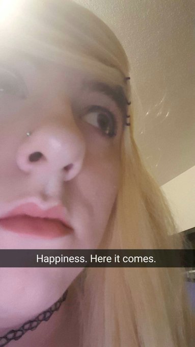 When u take this shit song so seriously i makes you cry so u ha e to bury ur emotions in weird snaps