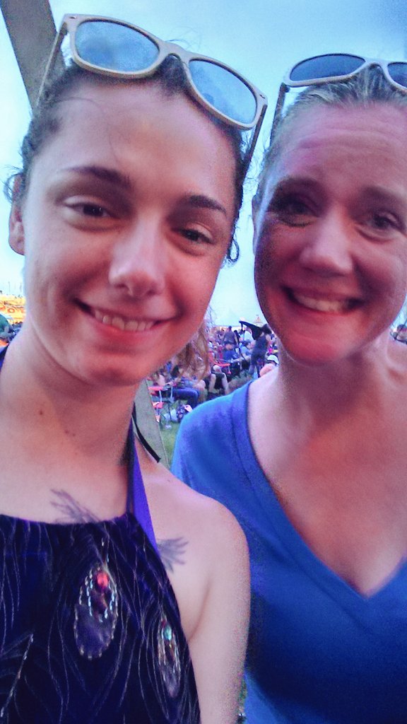 Angel_B2010's tweet photo. Rocklahoma 2016!! #staroftheshow https://t.co/lkn7YQiO4M
