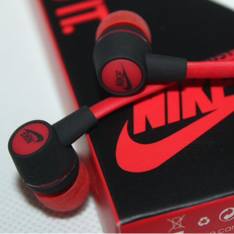 LicoHoran_1D's tweet photo. ✔NIKEのイヤホン

✔かっこいいと思ったらRT https://t.co/wd7OqxErta