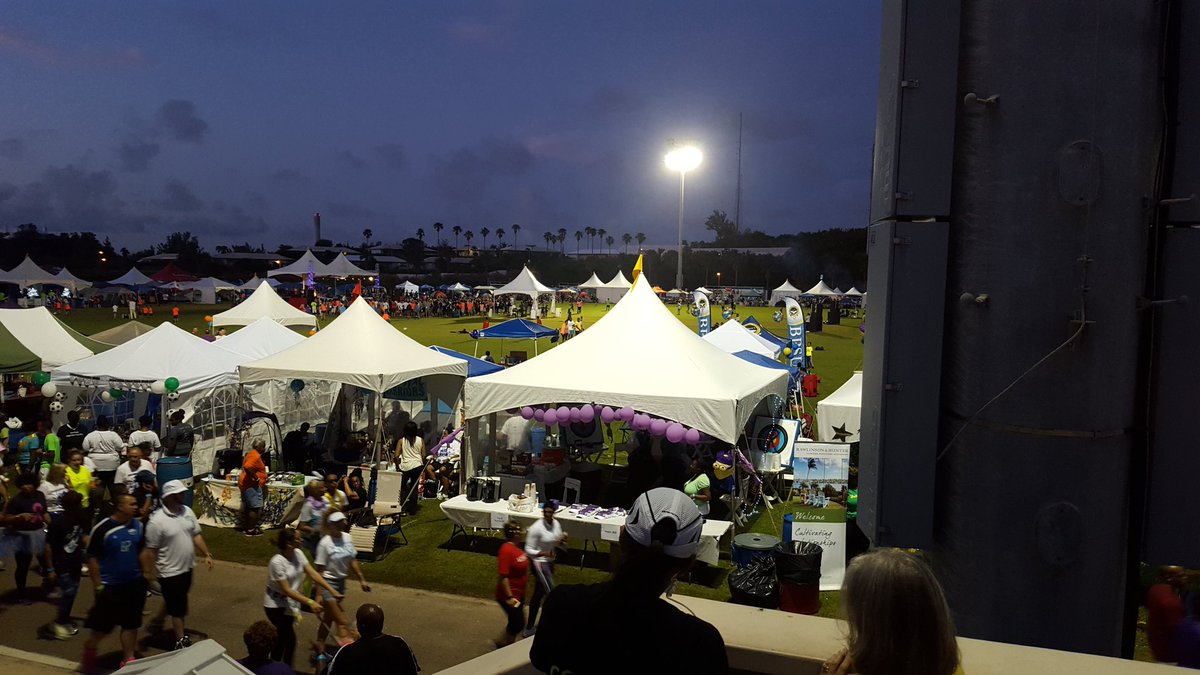 GFergussonBDA's tweet photo. Great atmosphere at 24 hour #relayforlife2016 - 4000, about 6% of Bermuda, walking to support #BermudaCancer&amp;Health https://t.co/WB2gLiKNgo