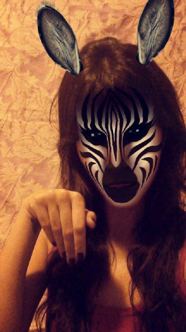 MayiPopaE's tweet photo. So...fun! #snapchat #awesomefilters #zebra #fridaynight https://t.co/A2rq8XaNBM