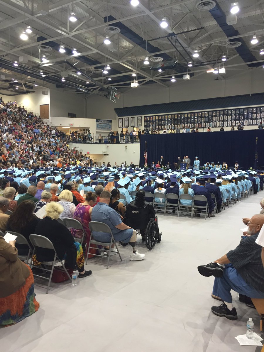 CounselorsPMHS's tweet image. Congrats to the class of 2016!  We wish you all the very best!!!