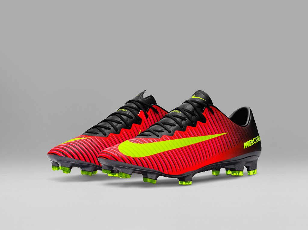 Nike Mercurial Superfly VI Academy IC Mens Soccer Cleats