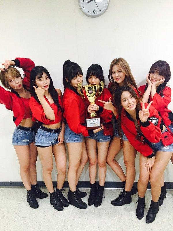 PcyMm61's tweet photo. AOA3冠チュッカヘ~🎉🎉🎉
Good Luckめっちゃかっこいい👍👍
#aoa_comeback #GoodLuck3rdWin https://t.co/TYhC9P4QT1