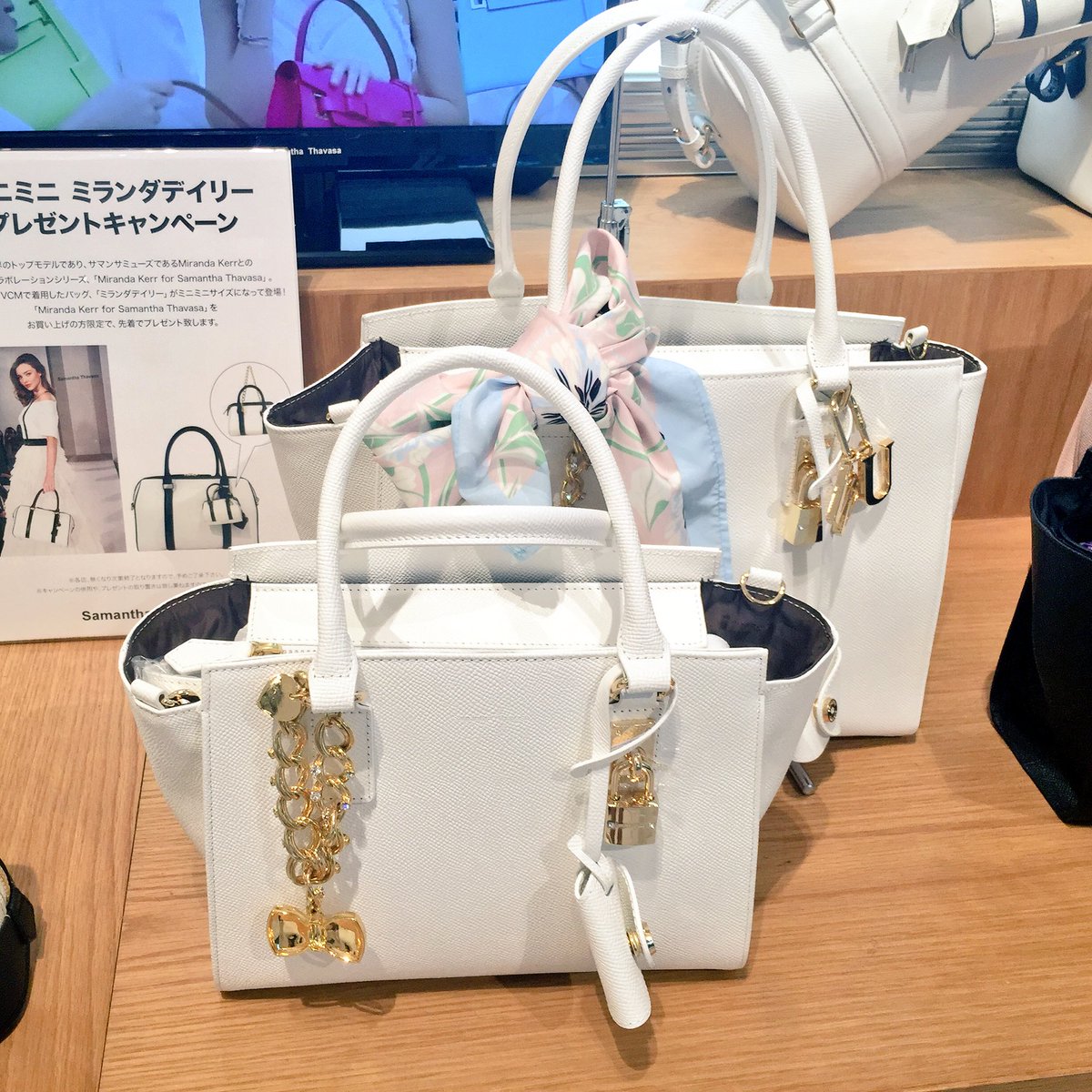 名古屋parco 名古屋パルコ A Twitter 西館1f サマンサタバサ お出かけにぴったりなサイズのホワイトカラーのバッグ 今なら Parcoカードご利用で10 Off 名古屋parco 名古屋パルコ A Twitter 西館1f サマンサタバサ お出かけにぴったりなサイズのホワイトカラーのバッグ 今なら Parcoカードご利用で10 Off