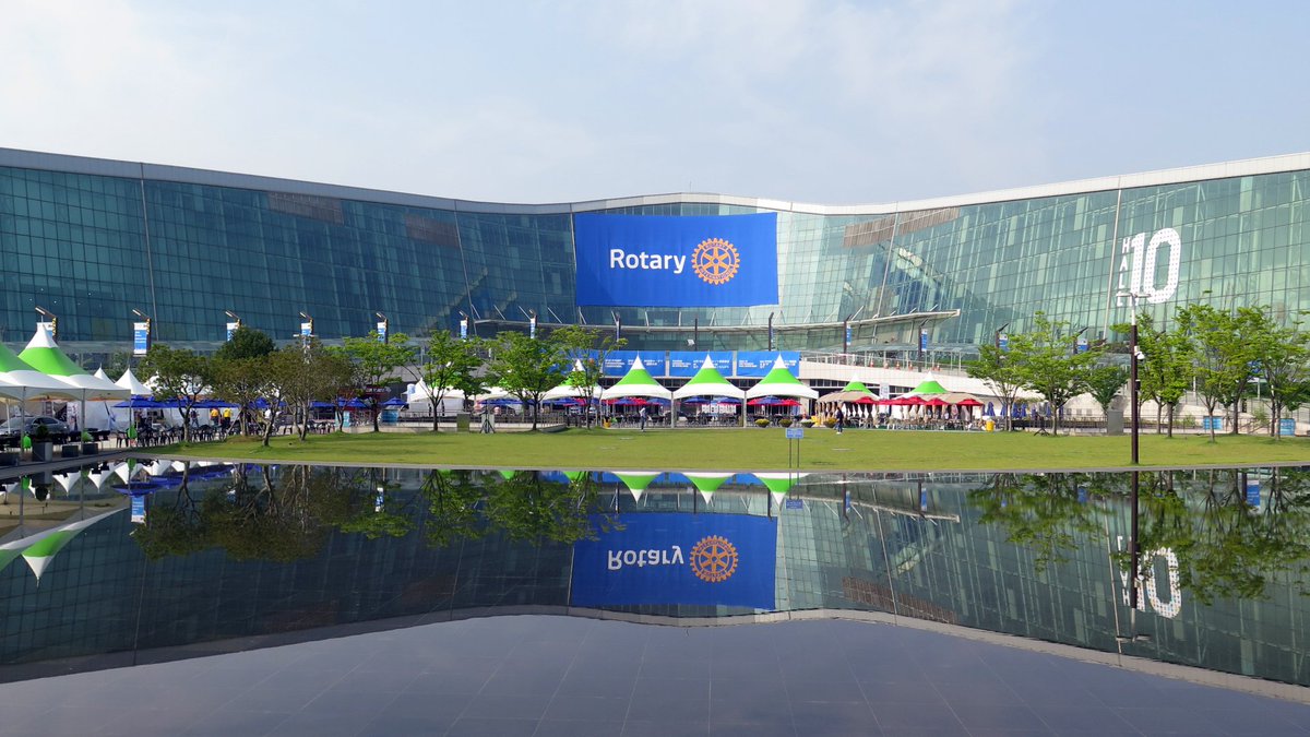Rotary International tweet media
