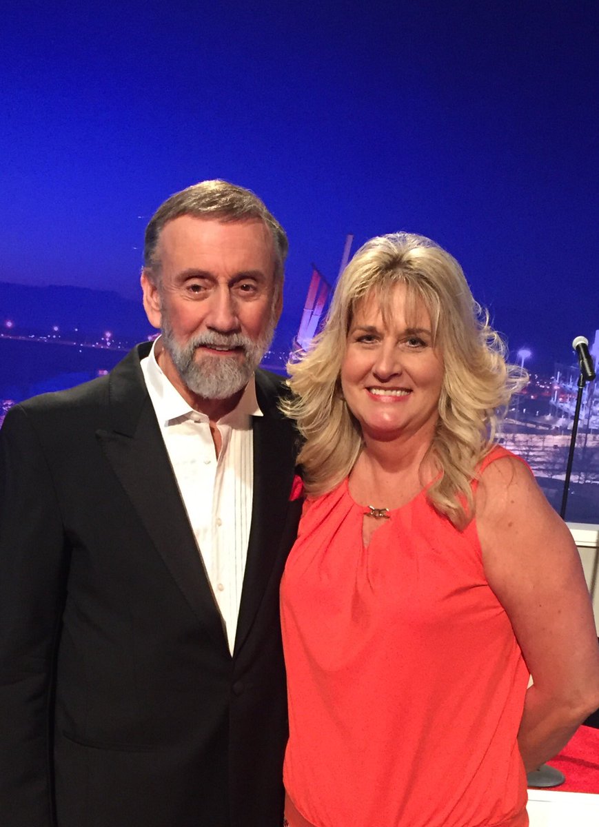 AlyceSims2's tweet photo. Ray Stevens is one of the funniest guys in Nashville! https://t.co/q6cX7508p4
