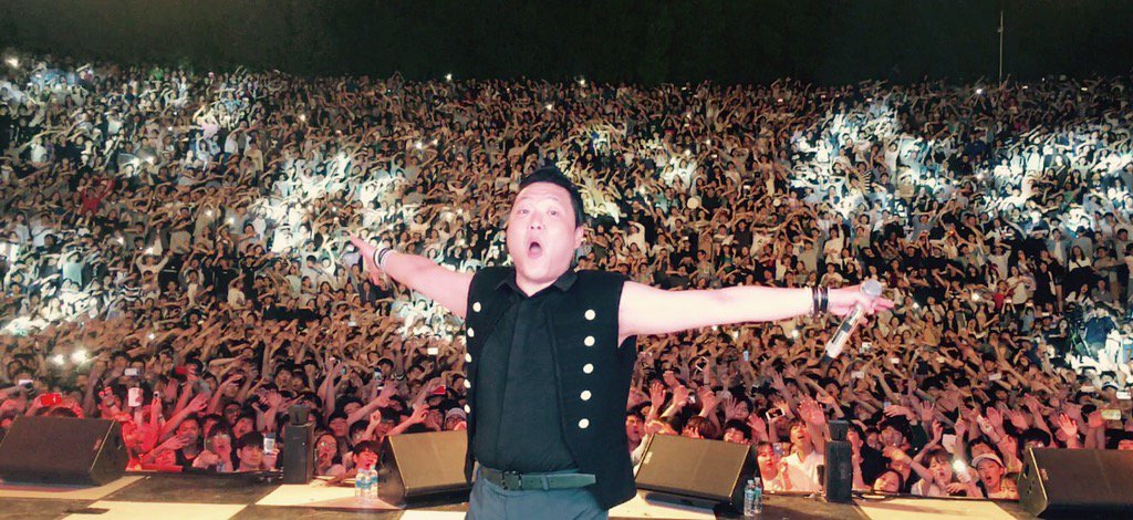 psy_oppa's tweet photo. 경성대 충청대 성균관대 건국대 인천대 신한대 홍익대 경남대 영남대 한서대 청주대 아주대 강남대 한양대 대구대 금오공대 
16쑈X15곡=240곡을 뛰고도 살안빠짐 ㅋ #3주간행복했습니다 https://t.co/SK9GbMMBf3
