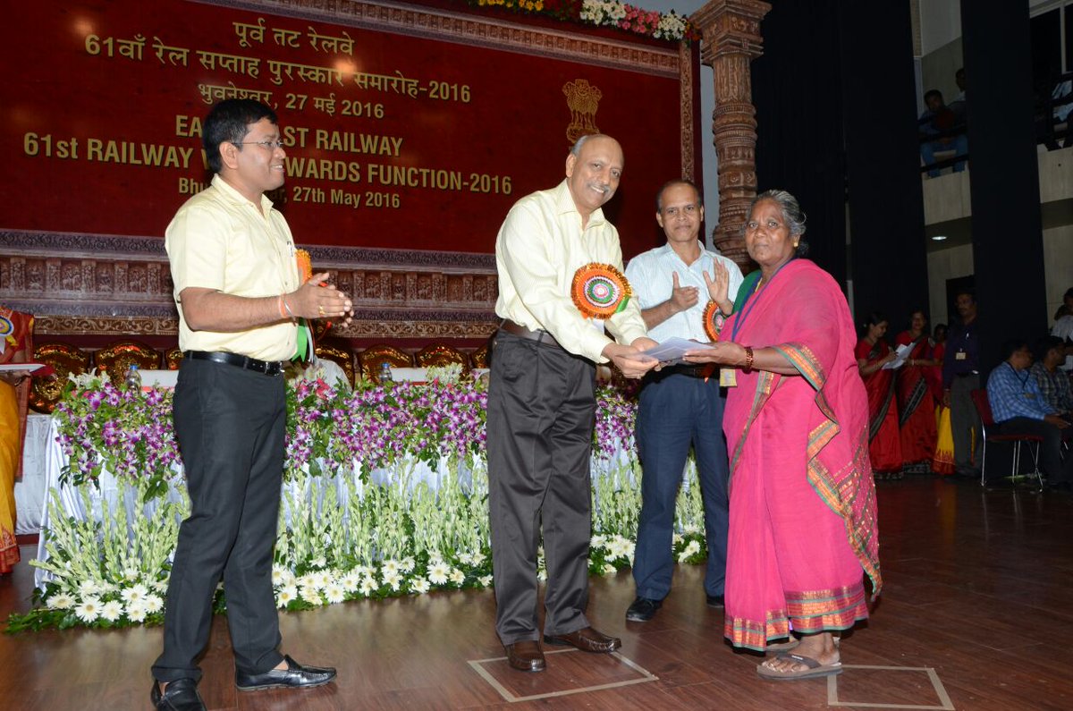 EastCoastRail's tweet photo. Recognising sincere efforts of staff Railway Week function acknowledging contribution to dev Railways @RailMinIndia https://t.co/AcWPBqrk8T