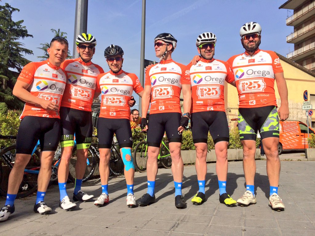 Ride25World's tweet image. The blue sock brigade are off! Day 3 of the Pioneers tour is underway and it blue skies all round! Nailing it lads 😉
