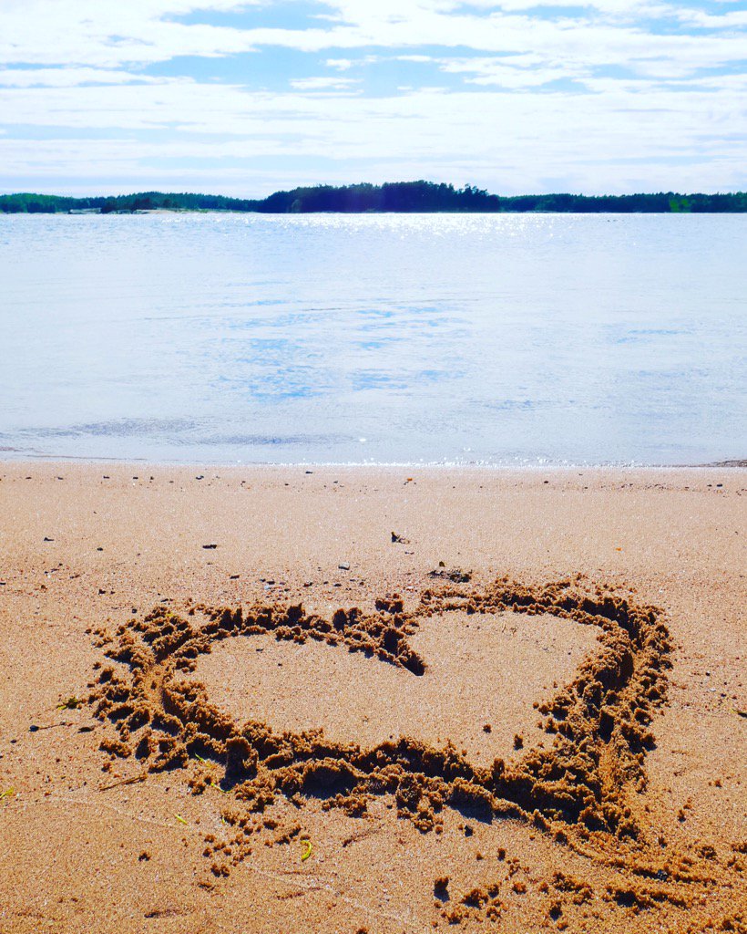 loiseaurose's tweet photo. Superbe après-midi aux îles Kimitoön !  #visitfinland #visitkimitoon https://t.co/w1V9me93J9