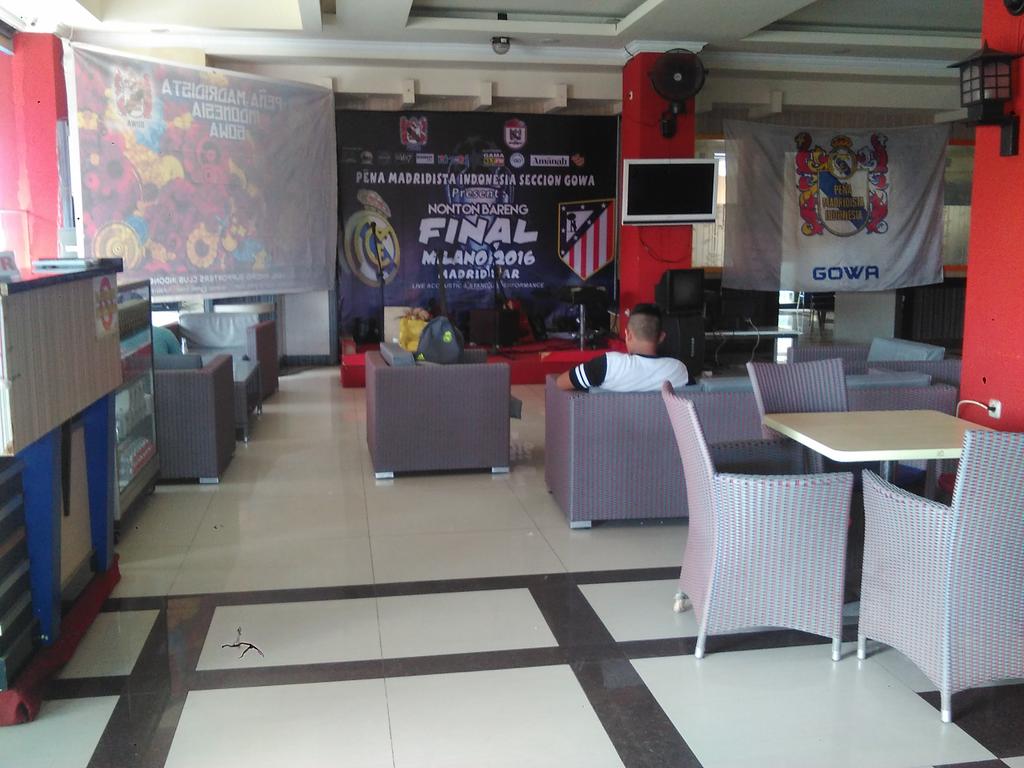 PMID_GOWA's tweet photo. Venue; @planetbeckham @StandUpInGOWA @iniradiogama cc @PMID_Mks @PenyaMadrid_ID #FinalMilano2016 #APorLaUndecima https://t.co/wDbqNgqI7i