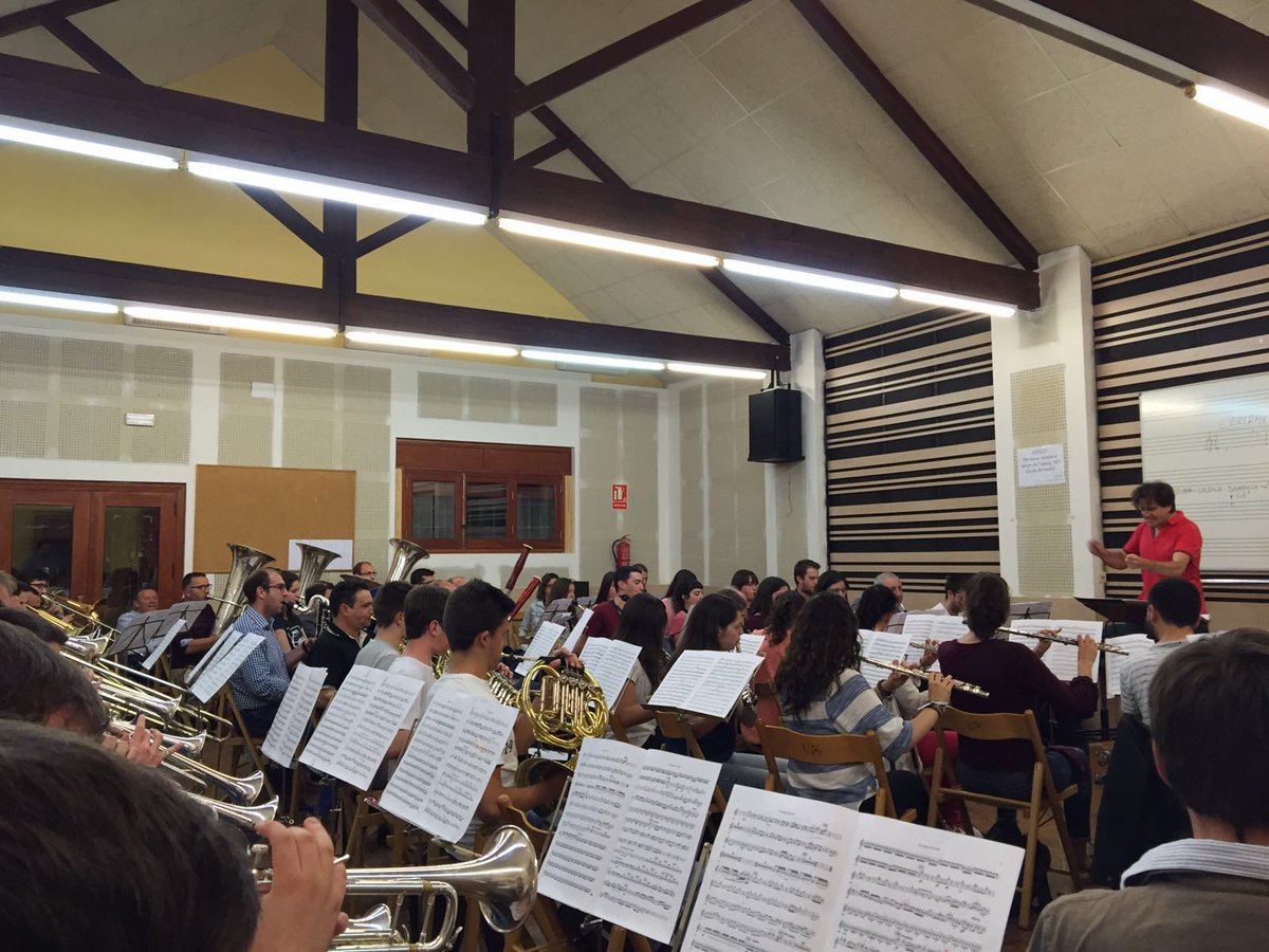 Nosaltres ja estem preparats per a demà! Vos esperem al <a href="/BandesDival/">CertamenBandesDival</a> !!