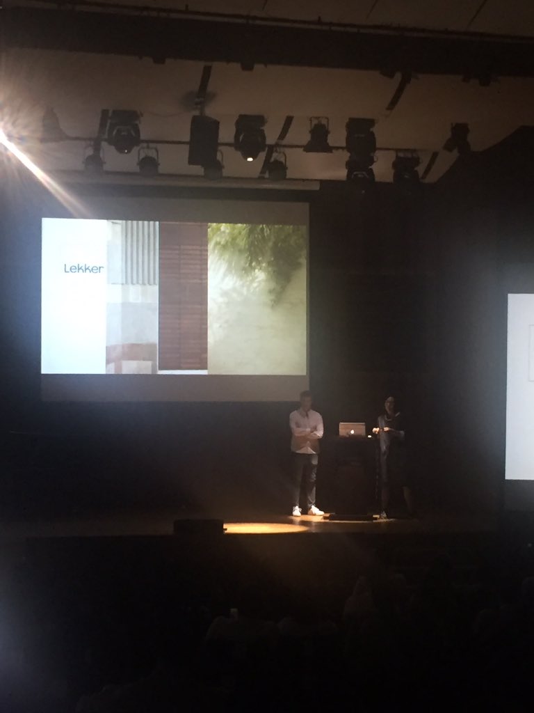 3. Presentasi pertama dilakukan oleh Lekker. Mereka menceritakan bagaimana perjalanan mereka hingga sampai di sini.