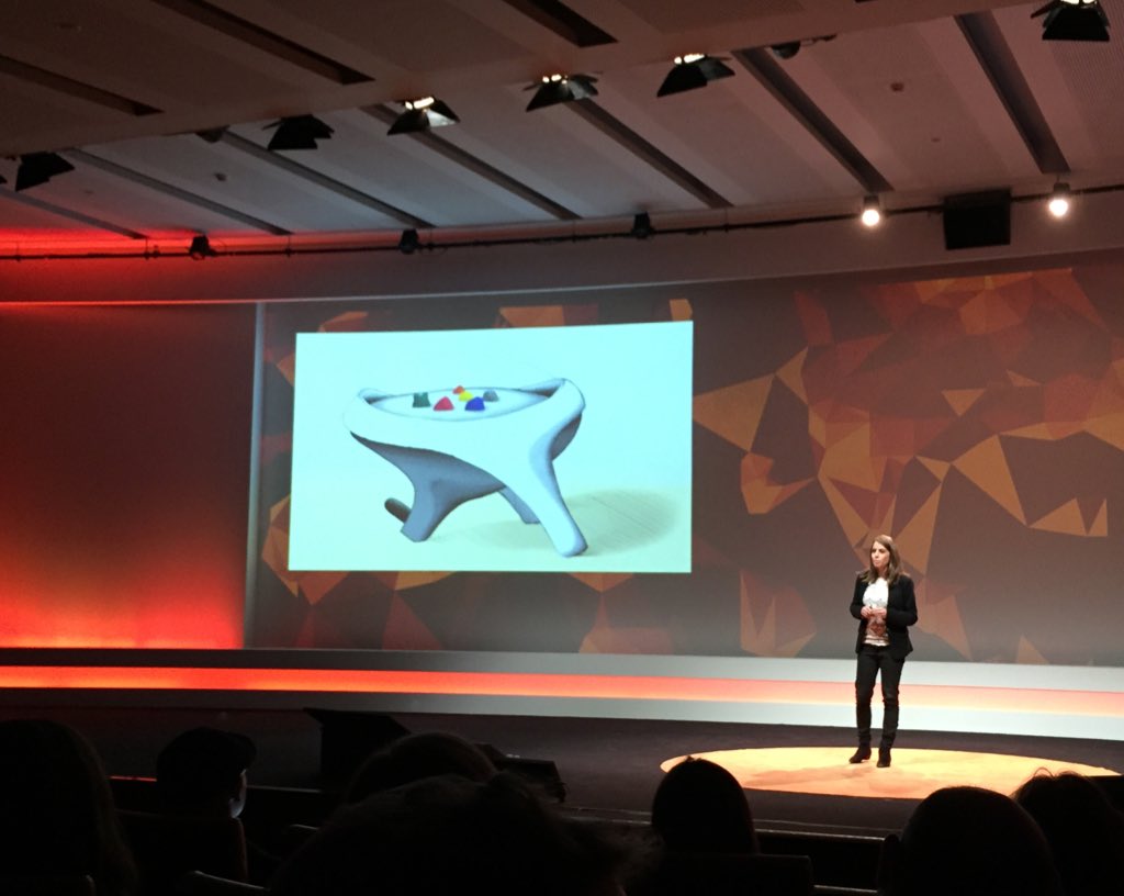 tidalalou's tweet photo. La #gélulesante Orio, crée, calcul, fabrique un complément alimentaire sur-mesure #echappee16 #sante https://t.co/VTi27dXKHW