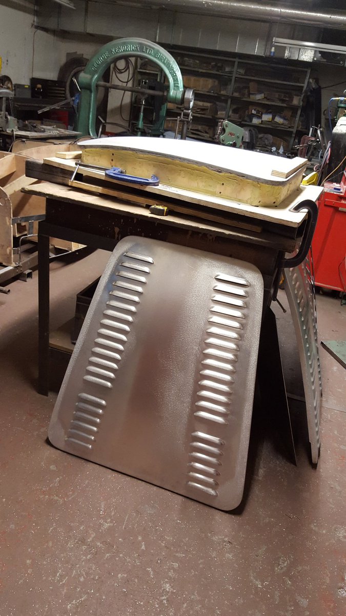 bksheetmetal's tweet photo. Austin Healey 100/4 bonnets , are now in production. https://t.co/MgFeCP3E1t