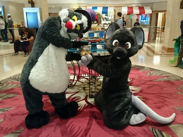 NFC_Mausie's tweet photo. Mission #CheeseCookie: complete!
I handed over the cheese cookies I made for my friend @BrokTheBadger ^^ https://t.co/E0ZpYOyIag
