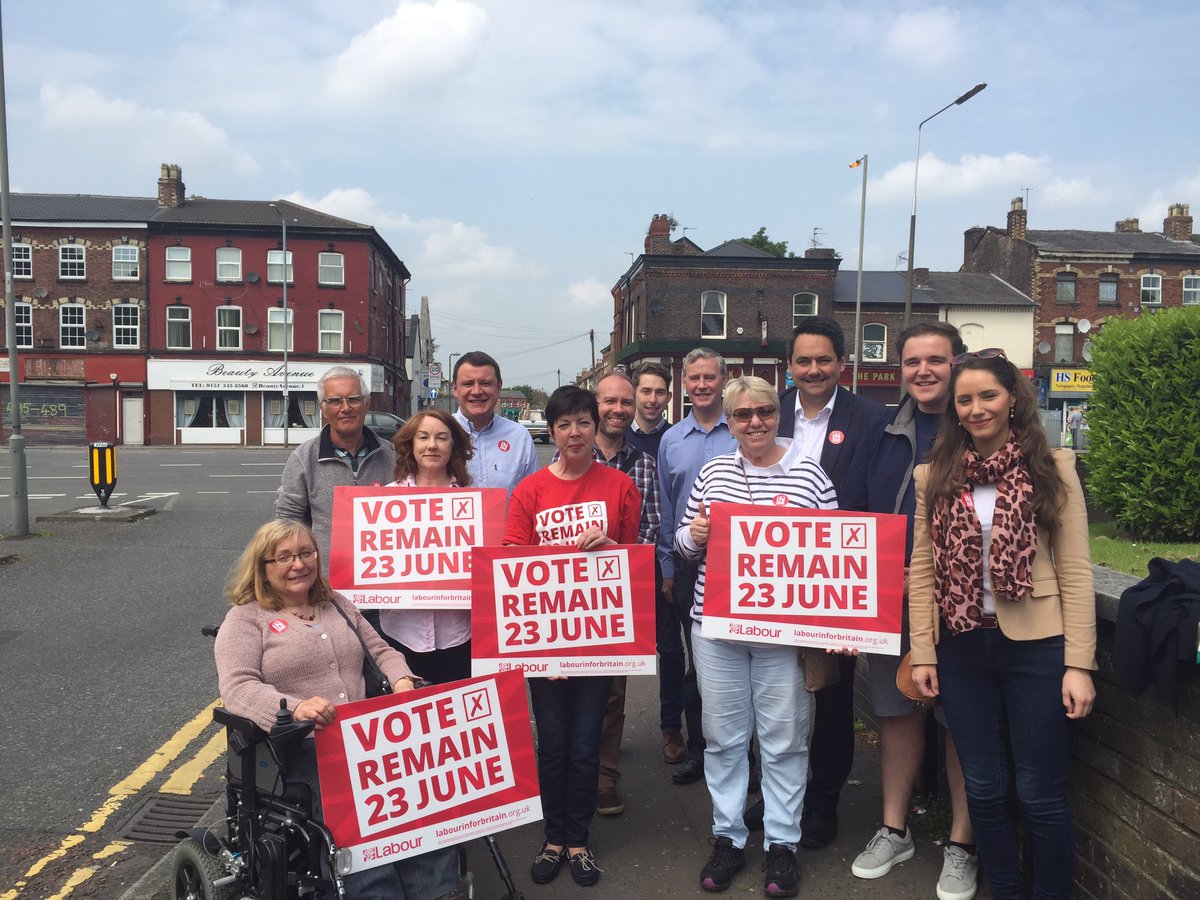 LGBTLabourNW's tweet image. We're #OutForIn in Tuebrook! #LabourInForBritain #VoteRemain