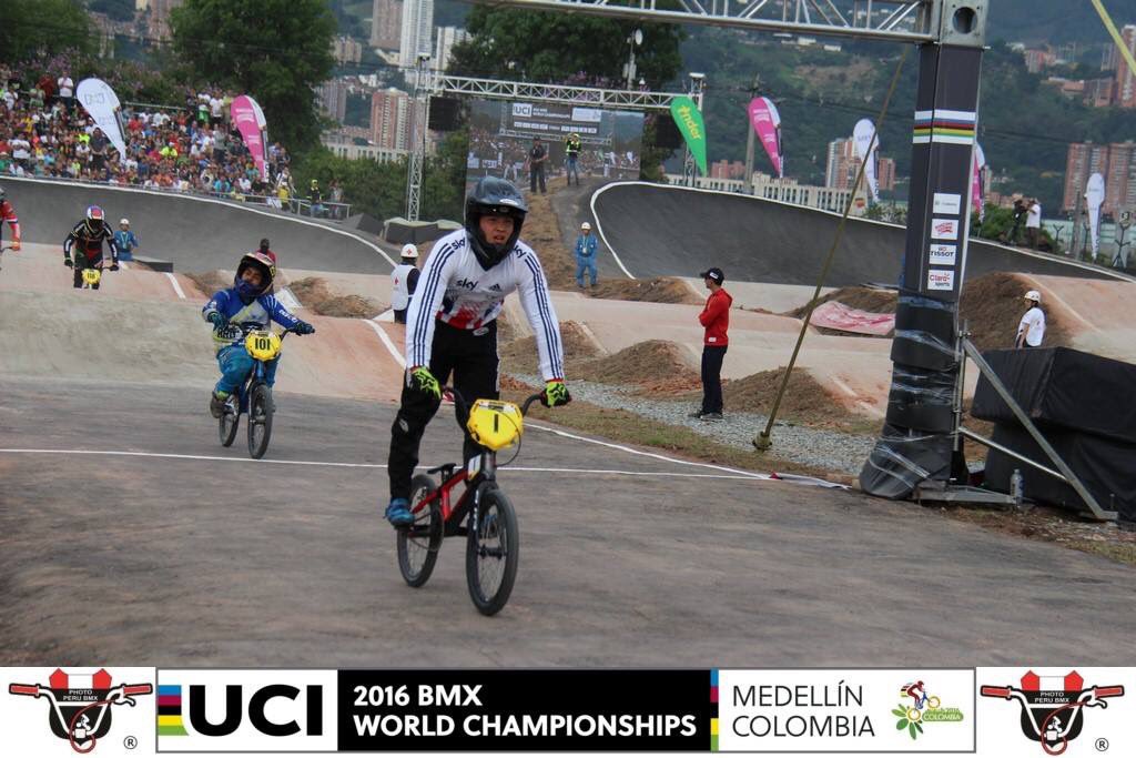 ryanmartiinn's tweet image. 4x World Champion 👊 Champion bike, kit &amp;amp; coach 👊🇬🇧@SpeedcoBMX @TonyMhoffman @BellBikeHelmets @OnyxRacing @TiogaBMX