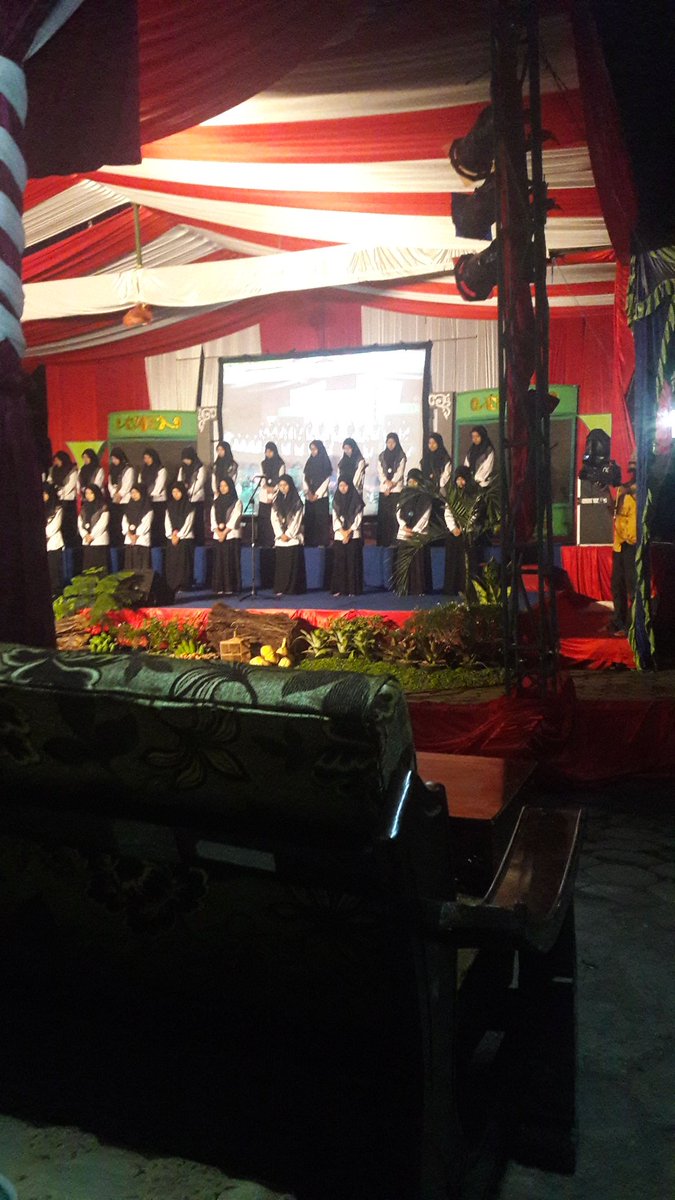 aminullahmajid's tweet photo. Pra Haflah @NgalahPesantren  #NgalahNusantara @luk_mantab @fananisyukron @MakhfudSy @MhNovel https://t.co/DZumZqOOia