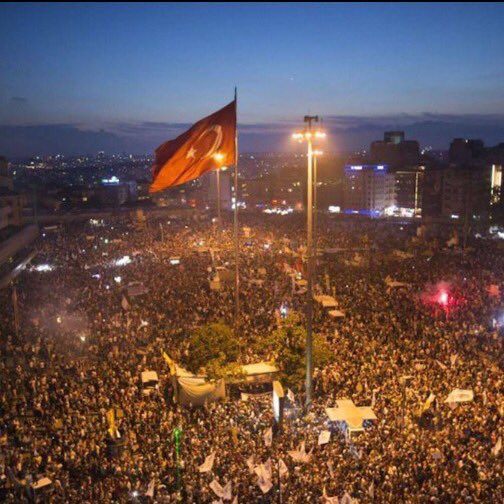 direnvekazan's tweet photo. eğer Gezi'yi Ranta teslim etseydik Emirgan'ı Katar'lılara, Validebağ'ı kimbilir kime peşkeş çekmişlerdi #geziparkı https://t.co/jxmoVtAfkR