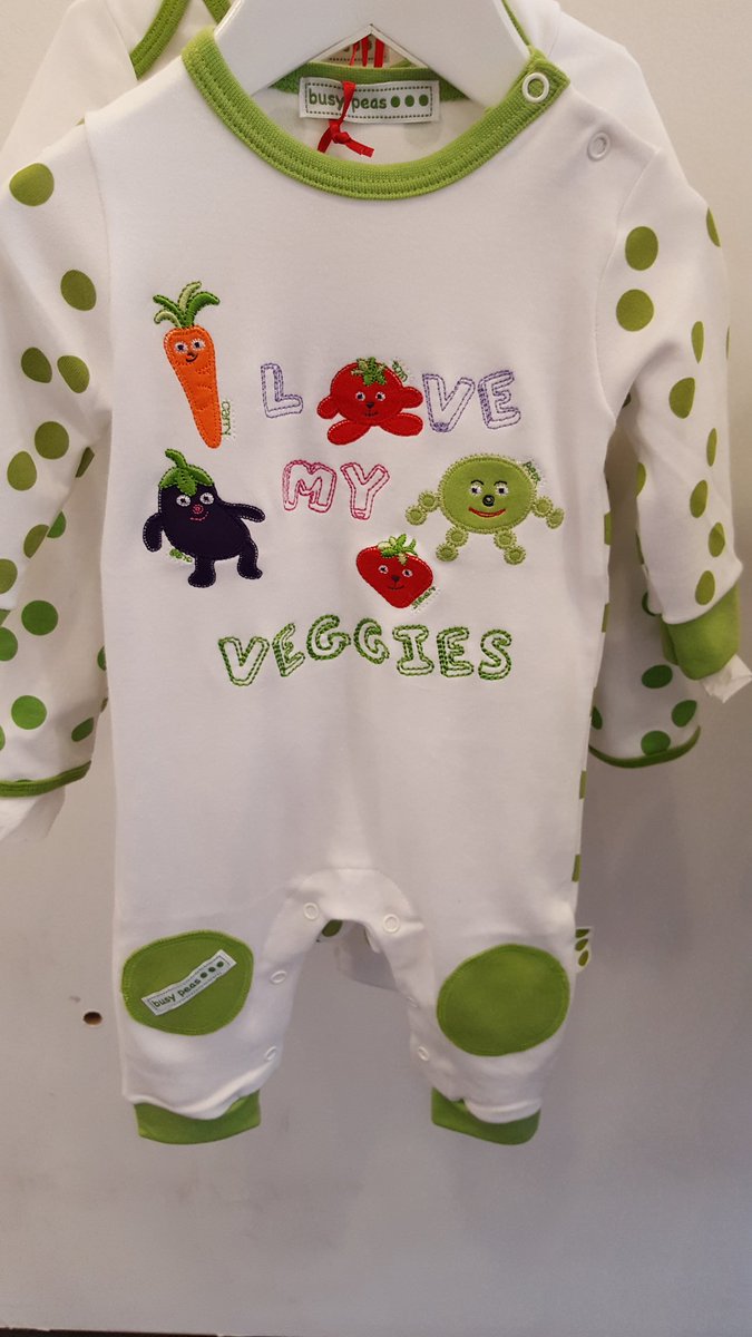 Pick you own@indie_W4 <a href="/BusyPeas/">Busy Peas</a> @LondonMummyShop <a href="/KRTypewriterArt/">Keira Rathbone</a> <a href="/TheSidlawHare/">The Sidlaw Hare</a> <a href="/PotteryChiswick/">chiswickpots</a>  @hollyfrancesca