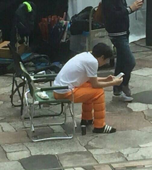 アーマード金閣寺 Ar Twitter 目撃情報まとめ ペンギンの着ぐるみでスマホを触る嵐の大野智と遭遇 5 28 セカムズ Naver まとめ T Co 32cgy2faju 大野智