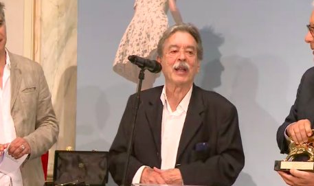 la_Biennale's tweet image. Paulo Mendes da Rocha: “Il mio abbraccio a tutti gli amici della magnifica Venezia” #BiennaleArchitettura2016