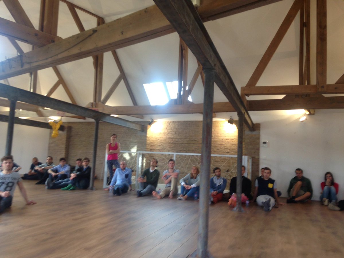 VOKA_bryo's tweet image. Vroeg uit de veren op kick off #Bryo bedrijven #Brugge bezoeken &amp;amp; pitchen @Libarosoftware @AmitabhaSports #rocknroll