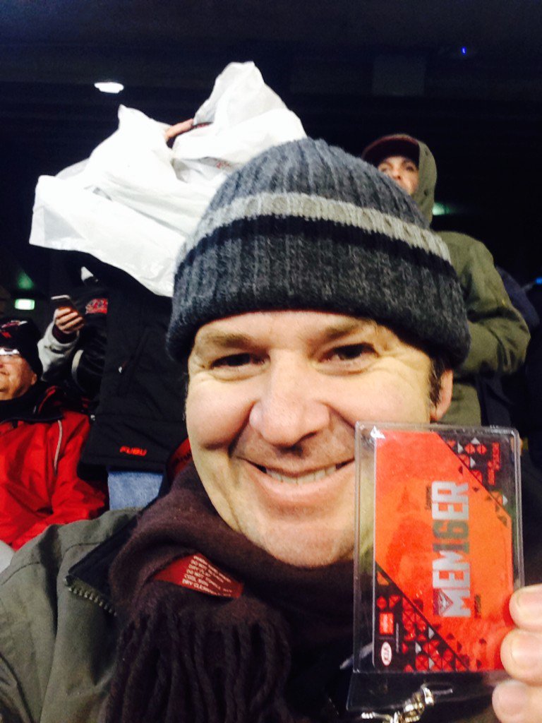 dmanning4's tweet photo. @sommeliermatt #grassroots #gobombers #ringside https://t.co/n6MMLnUljx