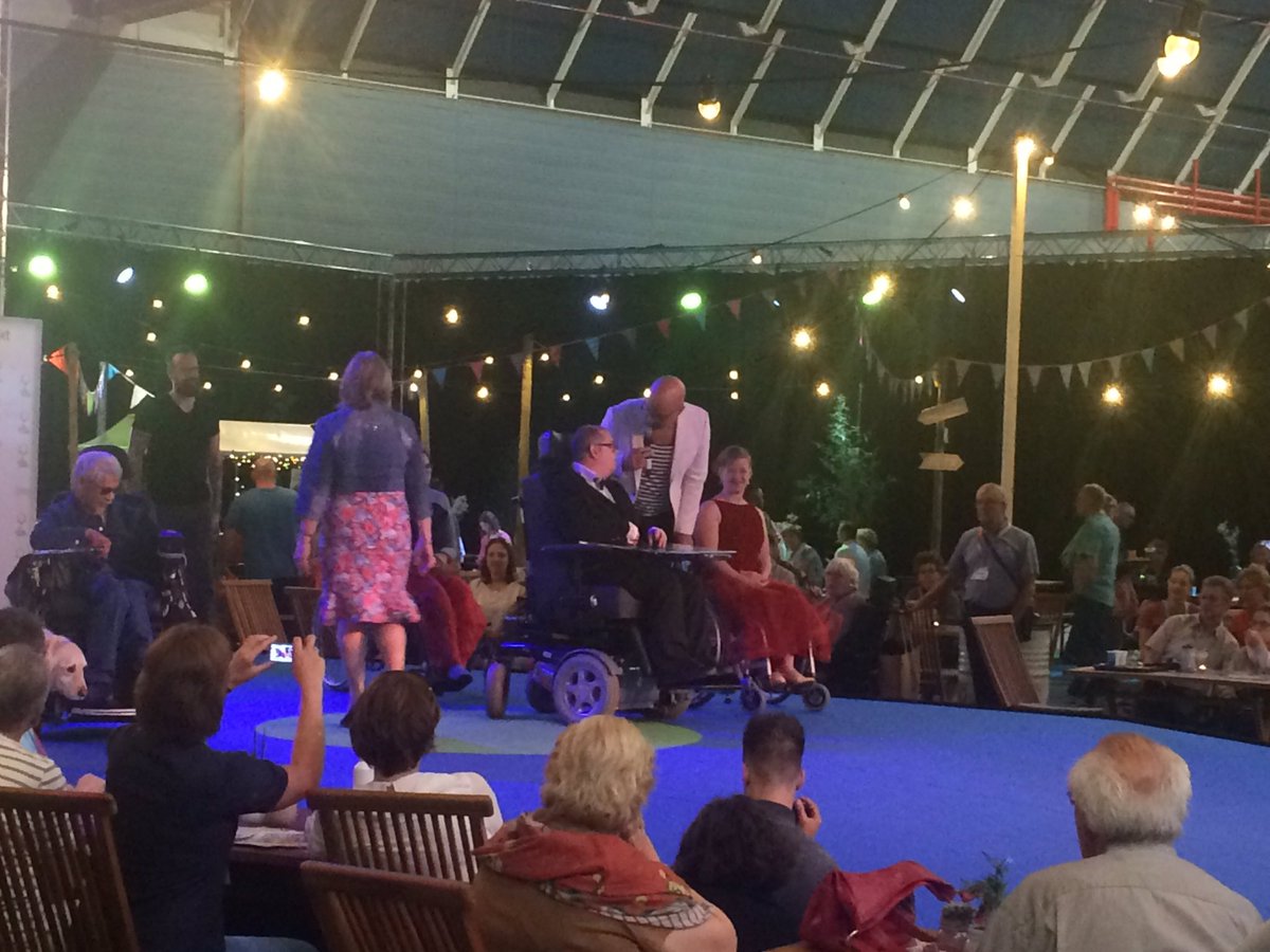 evertjanbos's tweet photo. Modeshow van @DeZonneboom met @maikdeboer bij @supportbeurs Prachtig! https://t.co/xh7VbIvJxt