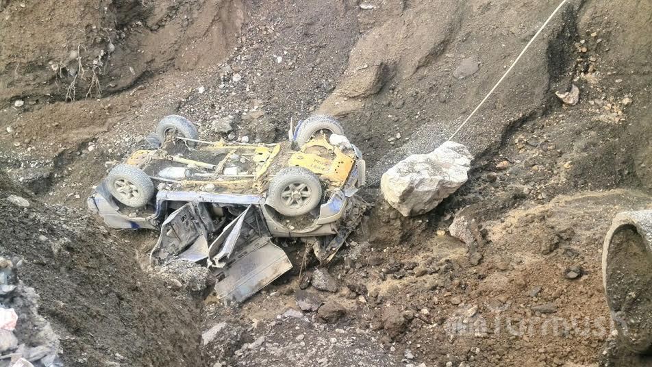 Strange_Sounds's tweet image. Six-meter high #mudflow engulfs #Kadamjay #Kyrgyzstan strangesounds.org/2016/05/six-me… via @Strange_Sounds