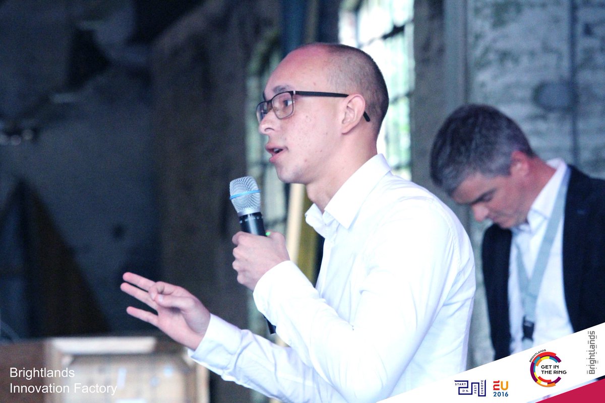 TESTbiosensor's tweet image. Our pitcher, Leroy, yesterday during Startup Fest Brightlands 2016 @BrightlandsIF #TESTbiosensor