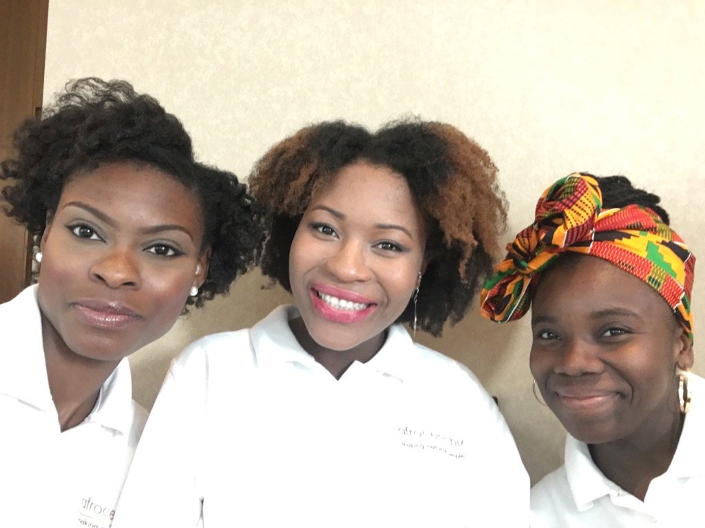 Afrocenchix's tweet photo. Come say hi to us at @Curlvolution 😘 #Curlvolution2016 https://t.co/oRX8nlm1LA