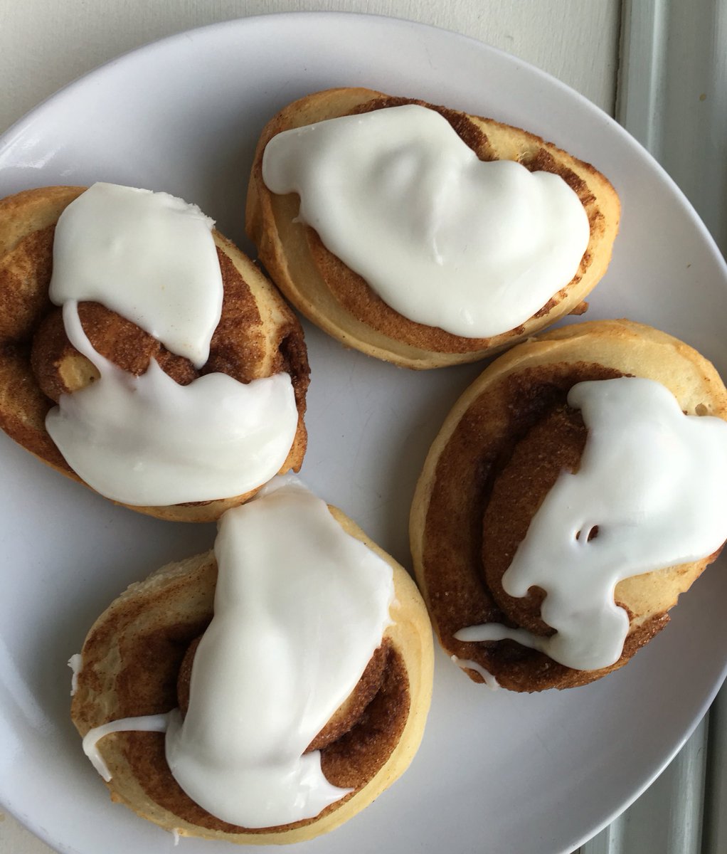 LanceLichtor's tweet photo. Cinnamon buns #breadbakersapprentice #breadbaking #homebaking #freshbread https://t.co/9Xcb7JGOoM