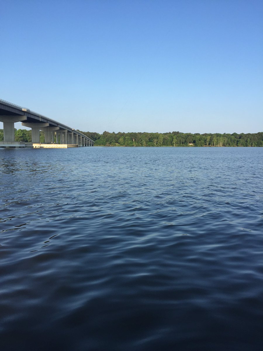 coachbenalbert's tweet photo. There is nothing like the serenity of peaceful waters and time spent on reflection and introspection! #AMindAtPeace https://t.co/O1nTbB9xzL
