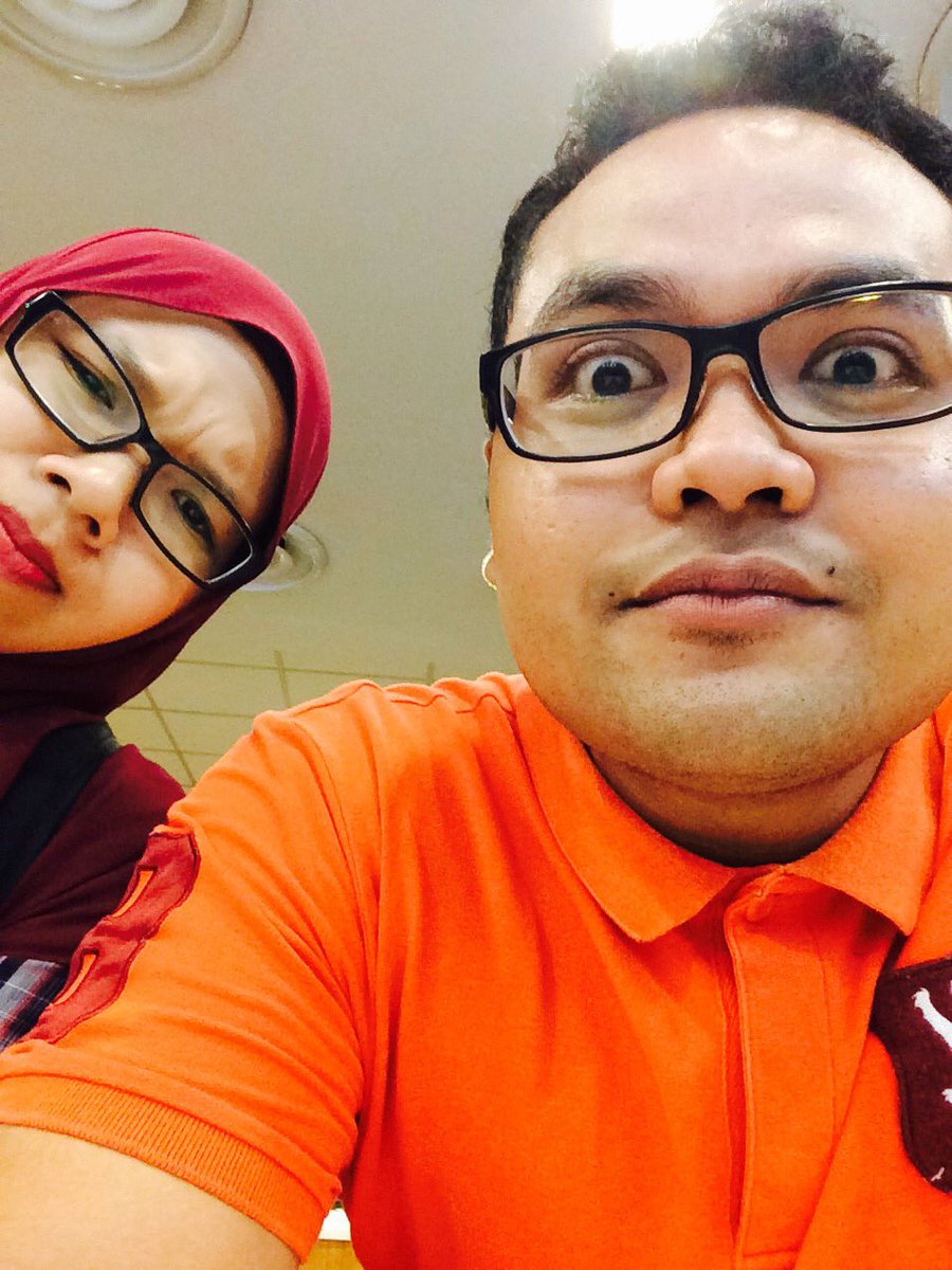 syakirmahdzir94's tweet image. send her to airport be safe syg #trafficclear #notraffic #love