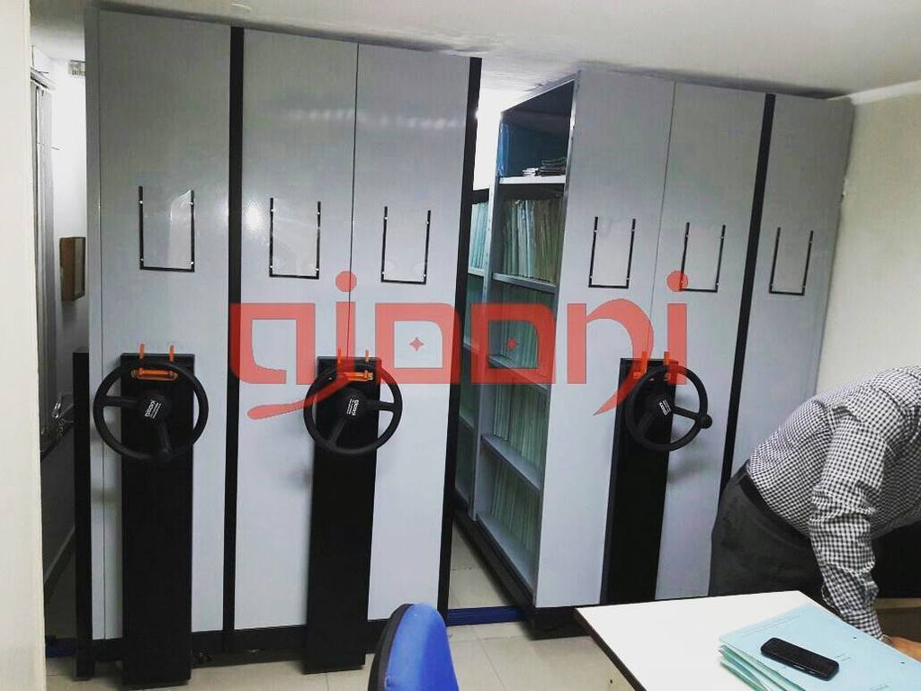 SteelRacks's tweet image. Mobile Compactor Storage Systems #mobilecompactor #ajooni #ajoonistoragesystems #racksinde… ift.tt/1TLzhD1