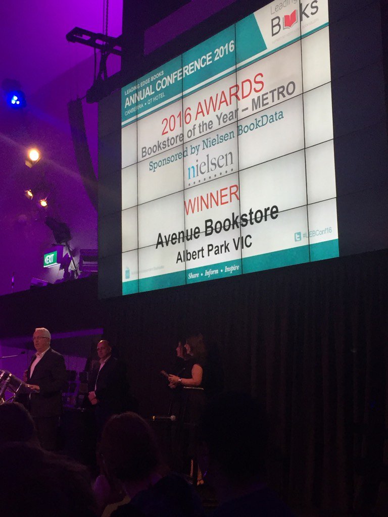 OscarandFriends's tweet photo. Congrats to Chris and all the lovely people @AvenueBookstore on winning metro bookstore of the year #lebconf16 https://t.co/atL6sRp8K6