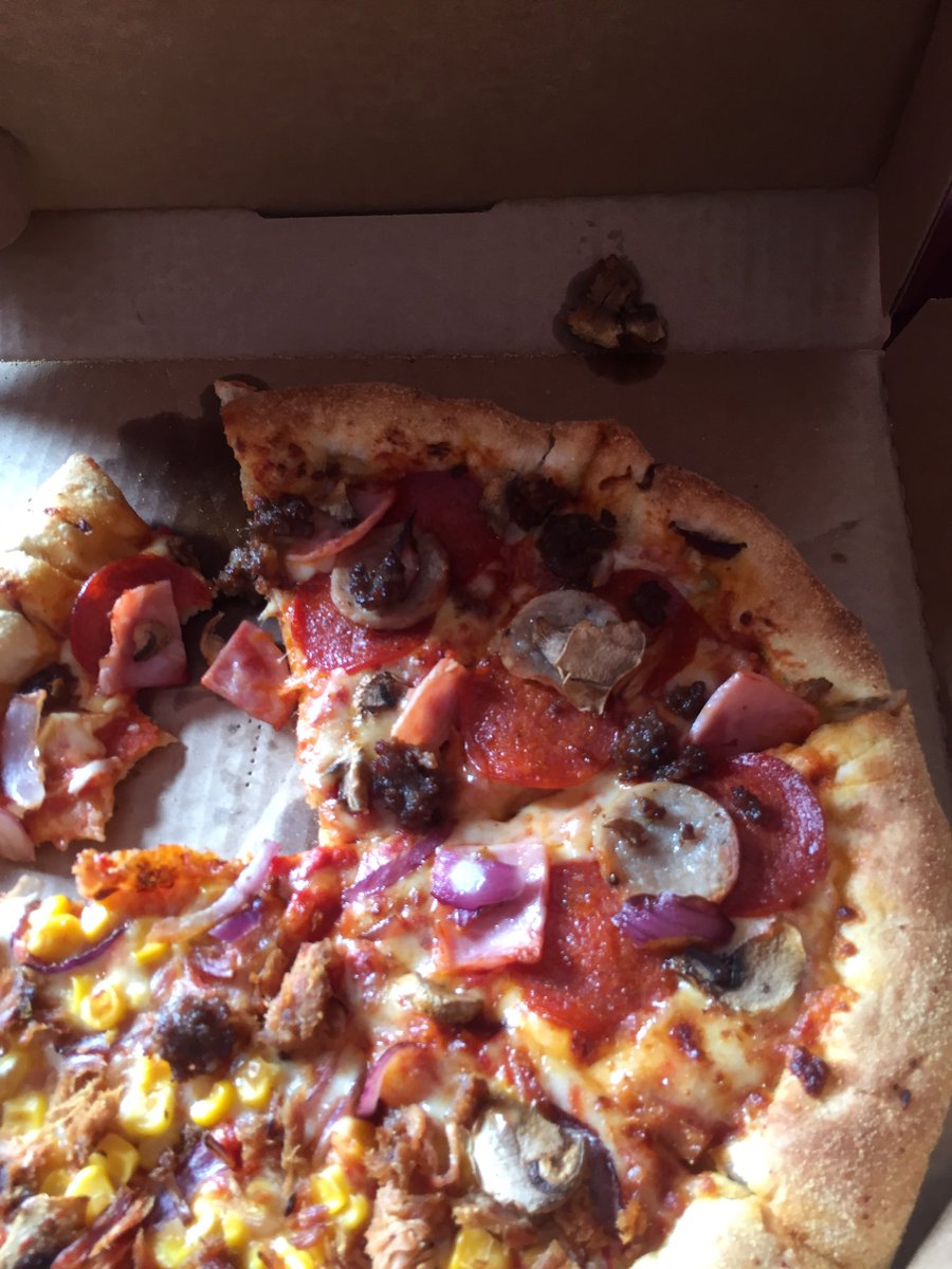drury010's tweet photo. @dominos yet again, ordered no pepperoni and got pepperoni! https://t.co/kmN0Z4OTVD