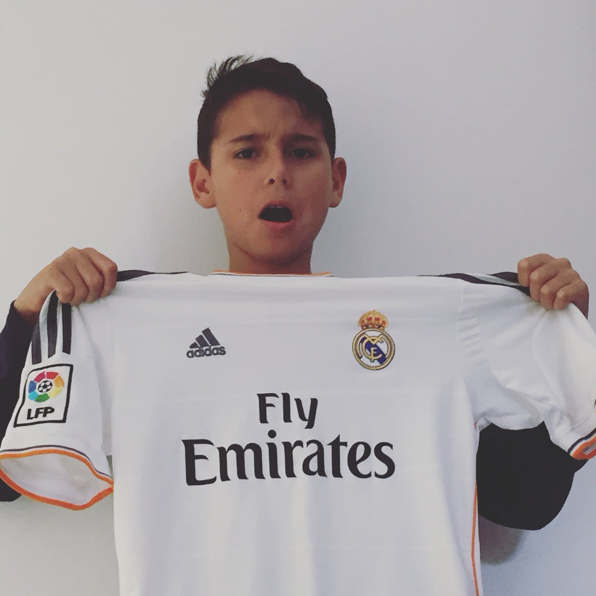 Viendo desde <a href="/foxsports/">FOX Sports</a> la final de la #champions
#halamadrid <a href="/realmadrid/">Real Madrid C.F.</a> #UEFA #milano #futbol