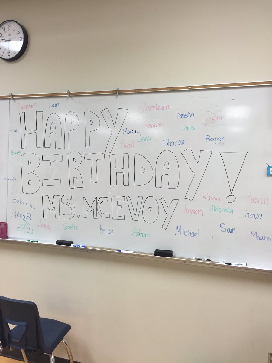 mcevoy_math's tweet photo. #birthday #blessed with amazing students in my #fom11 class! Many thanks for taking the time to help my celebrate! https://t.co/Dgg4CtCjn7