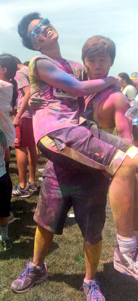swseanag's tweet photo. Being cute with bae like #ColorMeRadToronto https://t.co/yhQOvxubPc