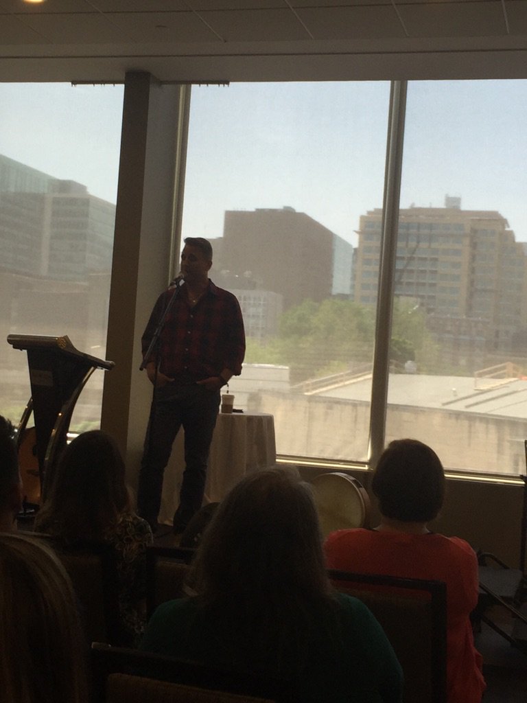 CSRT_tweets's tweet photo. @seanmccannsings plays #CSRT2016 https://t.co/l7Sutn8cRm