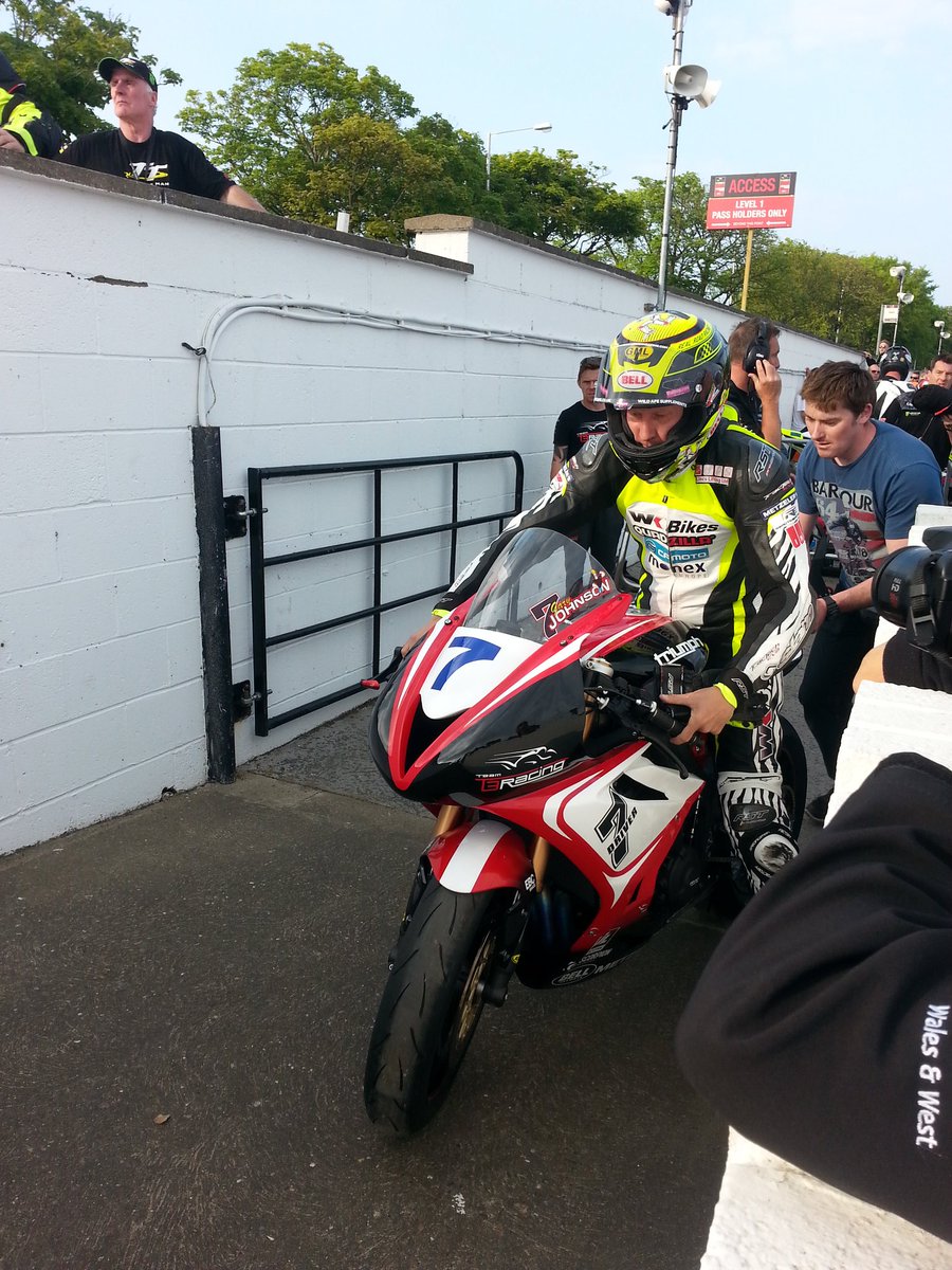 BritainBiking's tweet image. It's go, go, go!!! Practice for the 2016 TT is up and running!