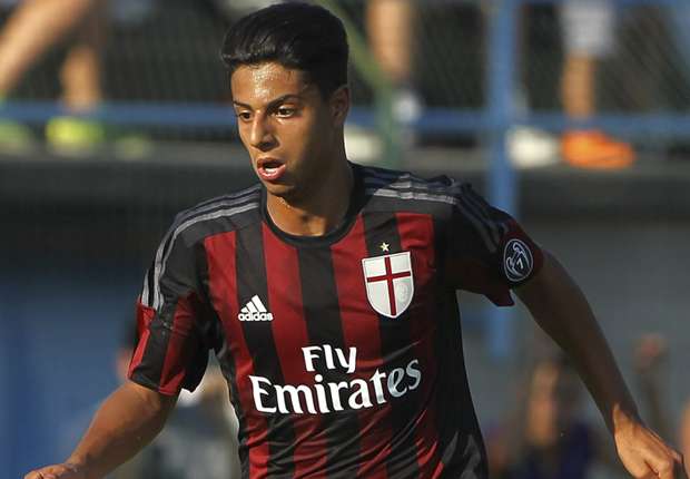 AC Milan Relakan Bintang Muda Untuk Franco Vazquez goal.com/id-ID/news/135…