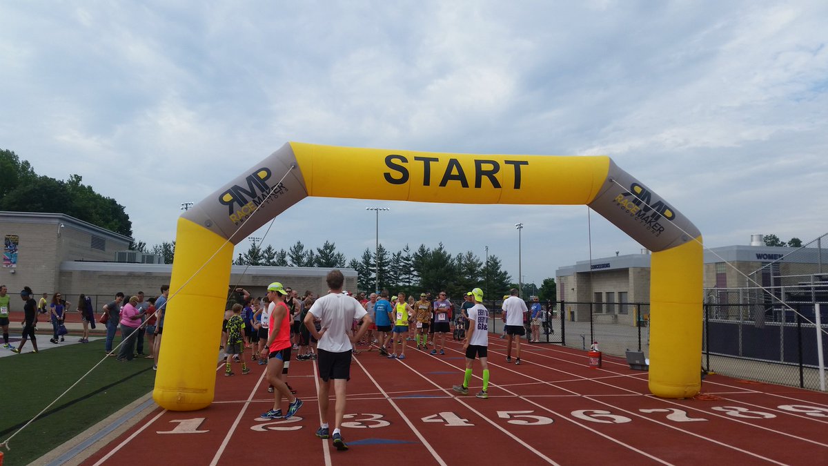 RunSwalls's tweet photo. Thanks to all our runners supporting BDXC! https://t.co/EwWxl2cnTb