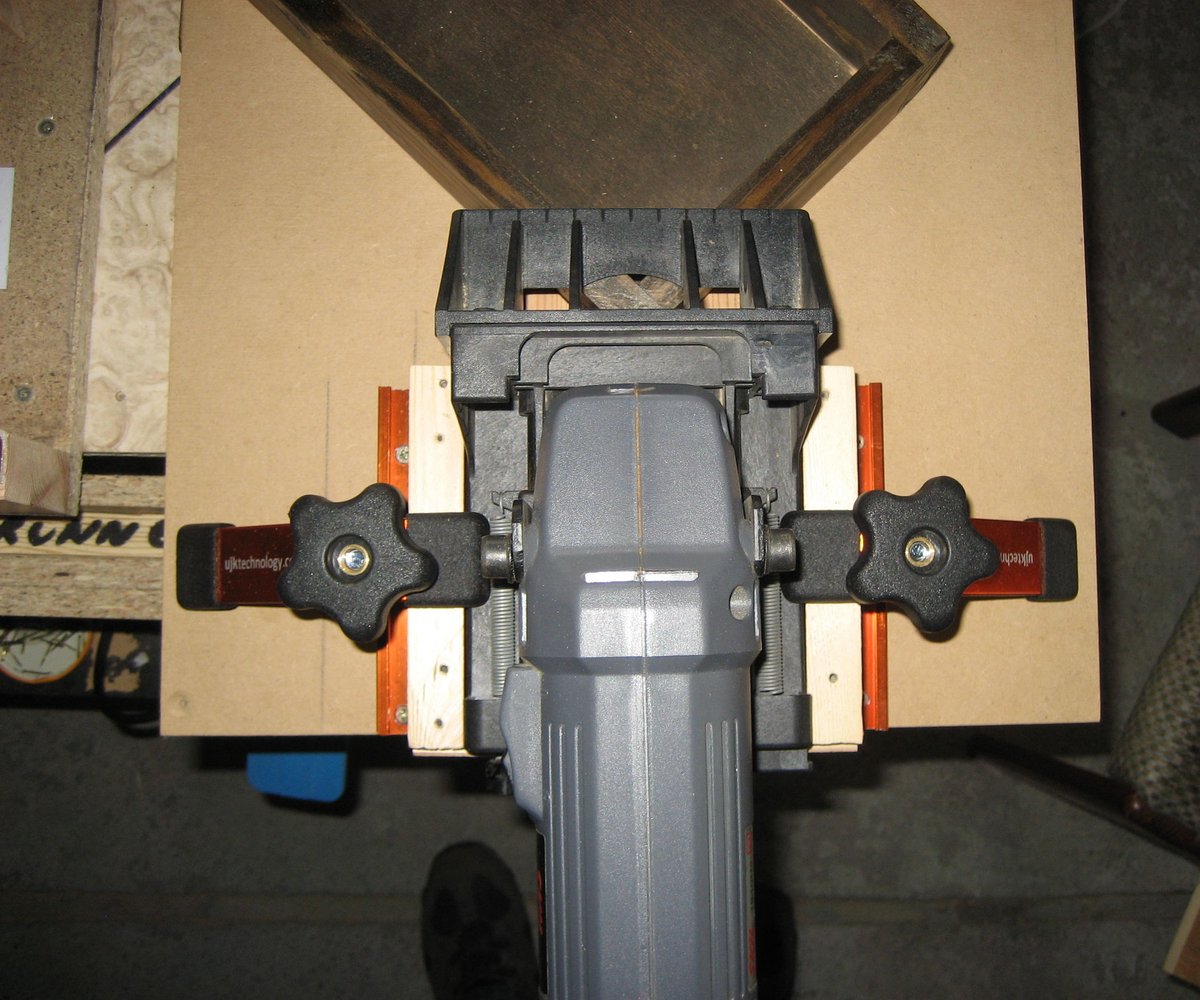Biscuit Jointer Spline Jig Build .... puls.ly/X36epw